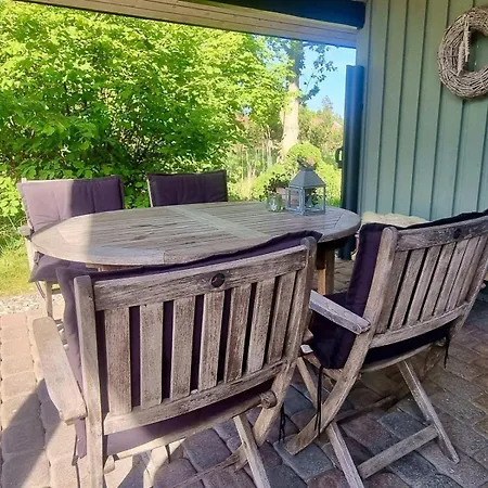 Ferienhaus-mit-drei-terrassen-grosser-fensterfront-und-strandnaehe بيت للعطل Bratten Strand