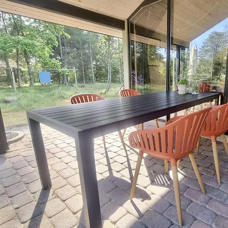 Ferienhaus-mit-drei-terrassen-grosser-fensterfront-und-strandnaehe * Bratten Strand